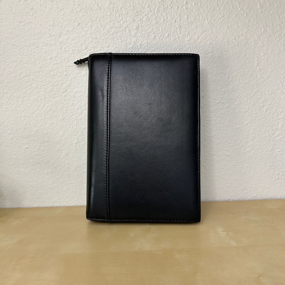 Tumi Black Leather Ring Binder Zip Planner